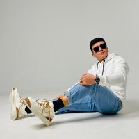 Скачать песню Алмат Ермекбай - Қадірлі дос