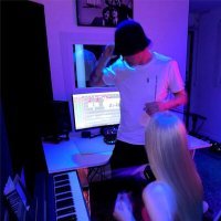 Скачать песню CodeKrown - Life Style