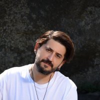 Скачать песню Ferit Özkan - Dök