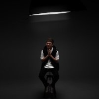Скачать песню DAMO EZ - Два замка