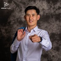 Скачать песню Жәнібек Жақсан - Ауылдағыдай