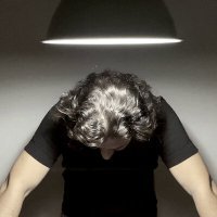 Скачать песню Tarz-I Tamer - Sorgulama