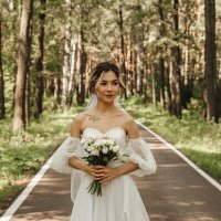 Скачать песню Аделина - Люби меня