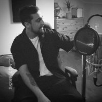 Скачать песню Kenar - Moon lady