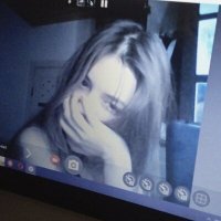 Скачать песню Darui - bitches :)