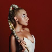 Скачать песню Ася Зыкова - Вставай