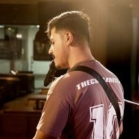 Скачать песню Omar Muayad - Çal Kalbimi Habersiz