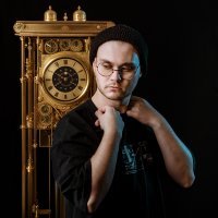 Скачать песню ДЭНИ ЭЛ - Часы