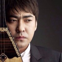 Скачать песню Meirambek Besbayev - Қимай сені барамын