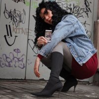 Скачать песню Laura Isaz - На глубину