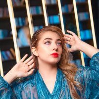 Скачать песню Yağmur Üçkardeş - BABA TARAFI