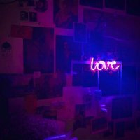 Скачать песню twoisa - Lovvestory