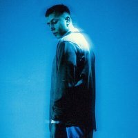 Скачать песню BOLSHOV - Дай мне шанс